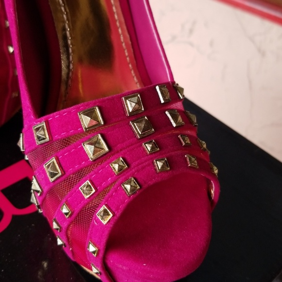 Heel - Picture 5 of 5